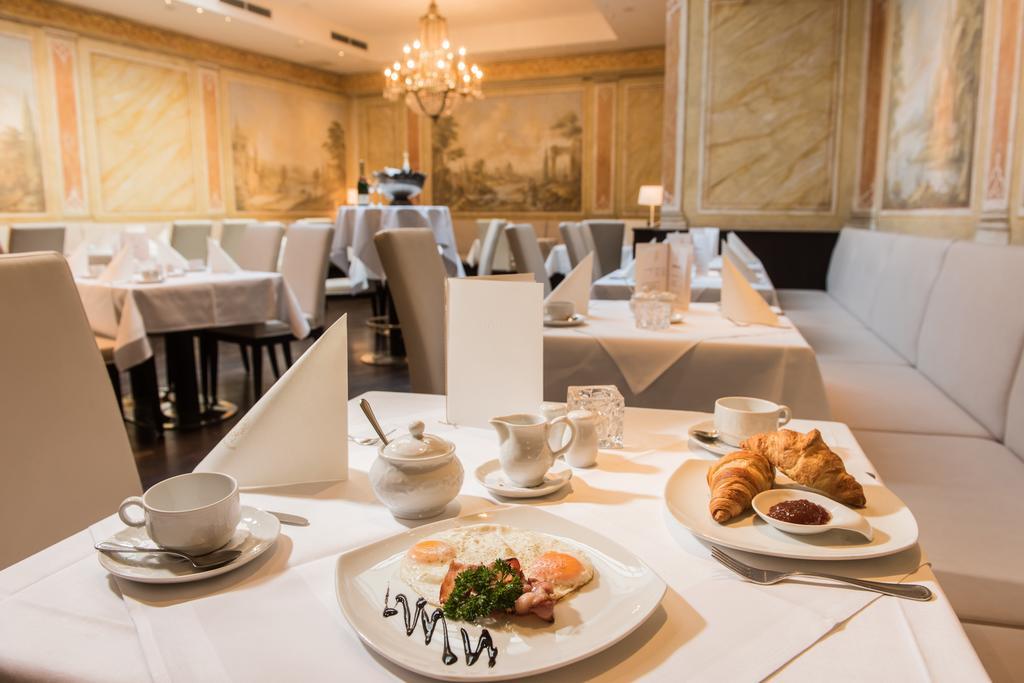Hotel Goldener Loewe マイセン エクステリア 写真
